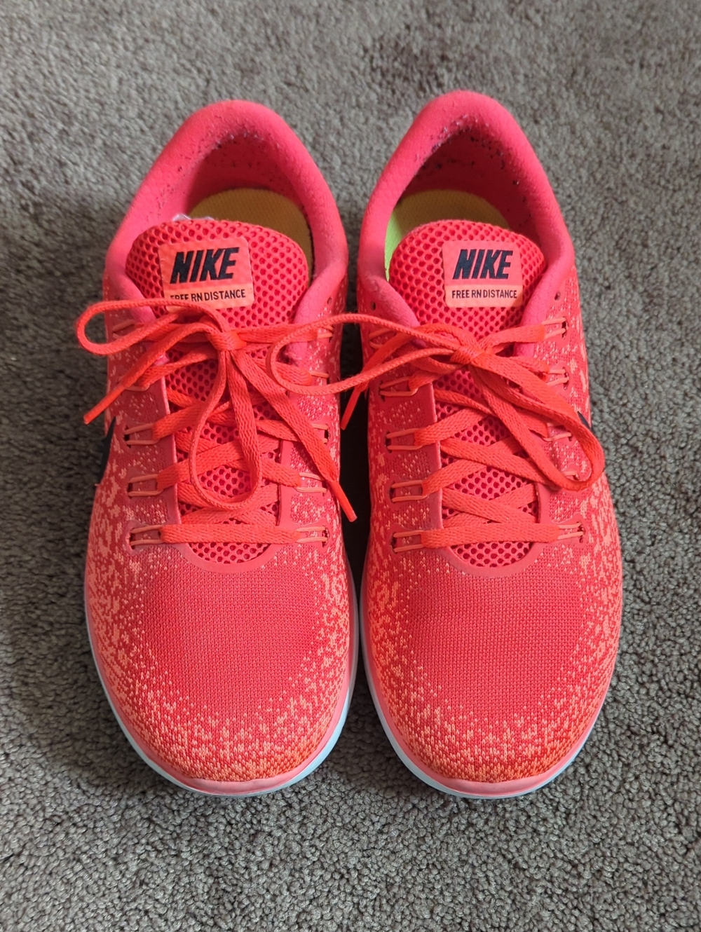 Nike Coral/Hot Free Run Lightweight Running Sneakers
